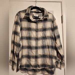 American Eagle Outfitters Checkered Shirt in Black and Cream